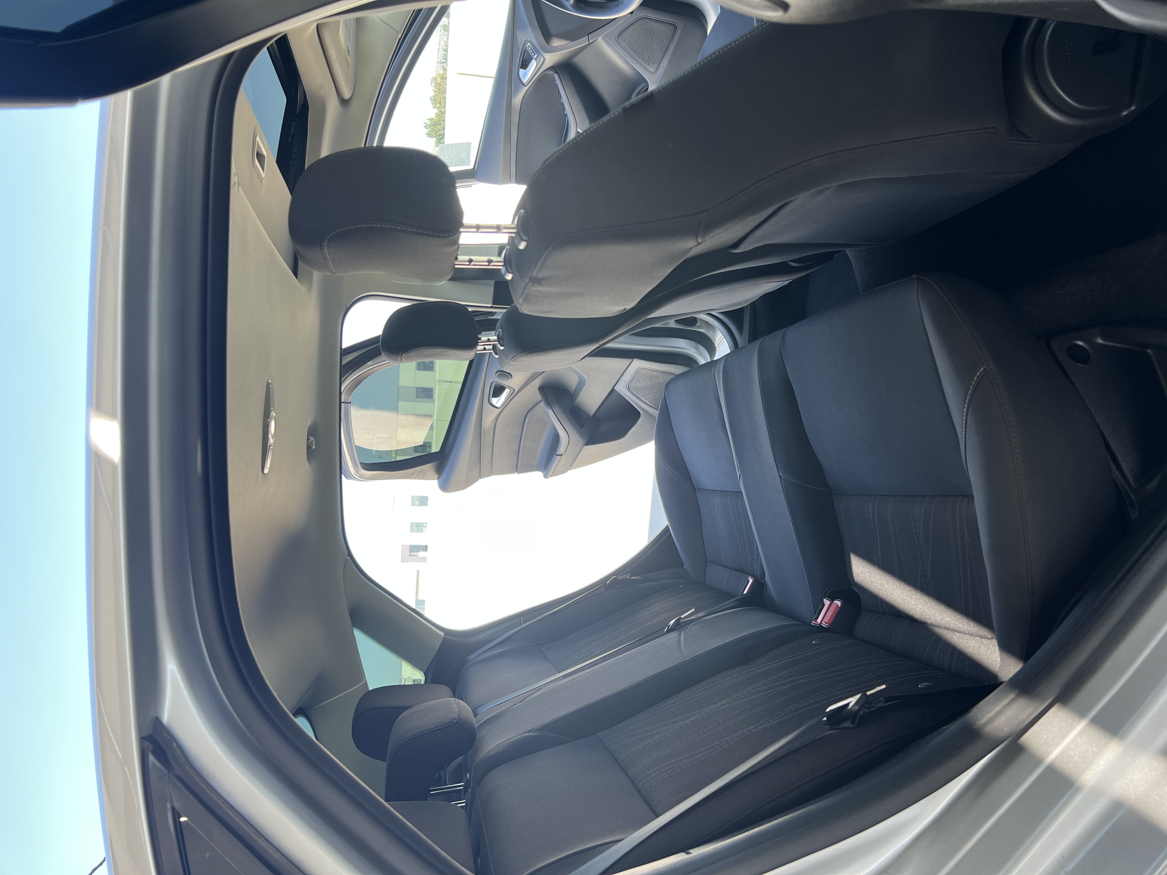Car photo 12